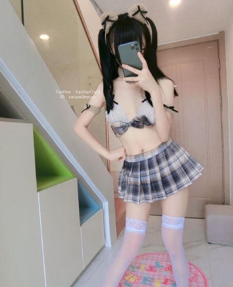 《裴总每天都想父凭子贵》_超清高清在线